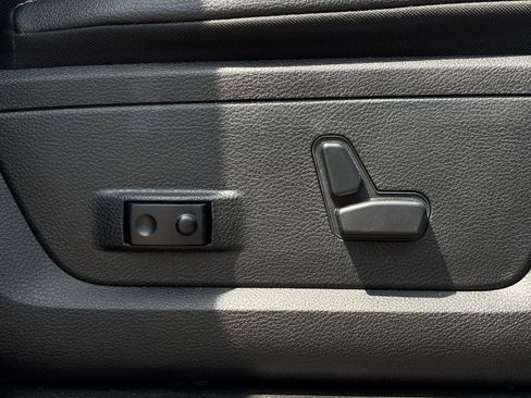 Used 2017 RAM 1500 Laramie w/ Convenience Group RWD image 38