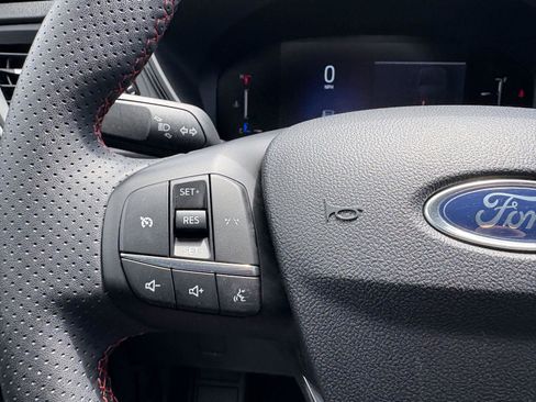 Used 2025 Ford Escape ST-Line AWD/4WD image 10