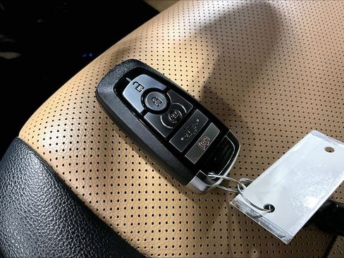 Used 2023 Ford F150 Lariat w/ Equipment Group 502A High image 15