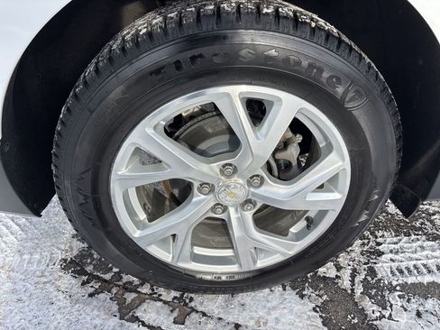 Used 2020 Chevrolet Equinox Premier image 12
