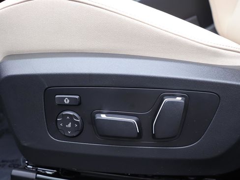 New 2026 BMW X3 xDrive30 w/ Convenience Package image 28