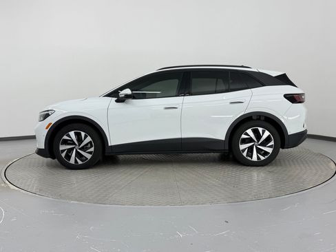 Used 2024 Volkswagen ID.4 2WD image 2