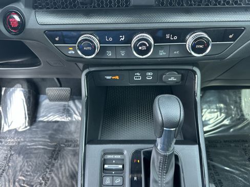 Used 2025 Honda CR-V EX image 29