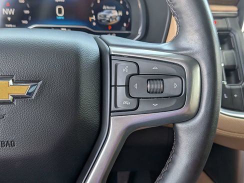 Used 2024 Chevrolet Suburban Premier AWD/4WD image 19