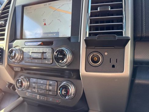 Used 2015 Ford F150 Lariat w/ Equipment Group 502A Luxury image 23