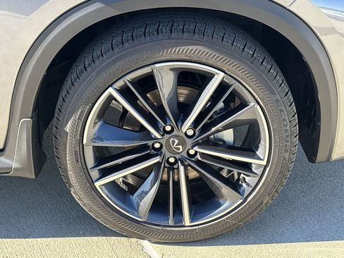 New 2025 INFINITI QX50 Sport image 27