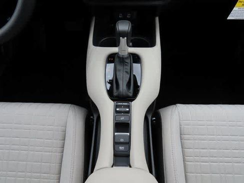 New 2026 Honda HR-V LX image 22