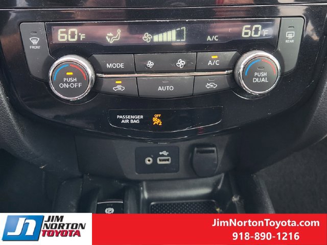 Used 2019 Nissan Rogue SV w/ Sun & Sound Touring Package FWD image 20