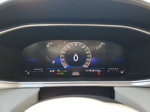 New 2026 Volkswagen Taos SE FWD image 24