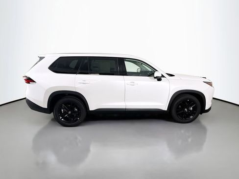 New 2026 Toyota Grand Highlander AWD image 8