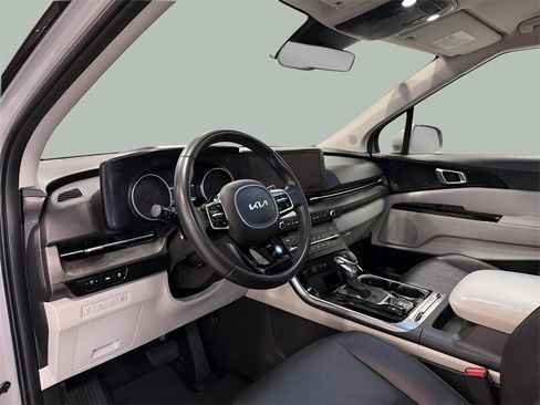 Used 2022 Kia Carnival SX image 13