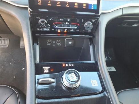 New 2025 Jeep Grand Cherokee L Limited image 19