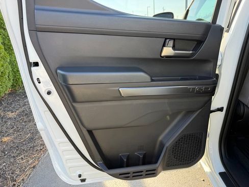 Certified 2025 Toyota Tacoma TRD Sport AWD/4WD image 31