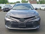 Used 2019 Toyota Camry LE image 2