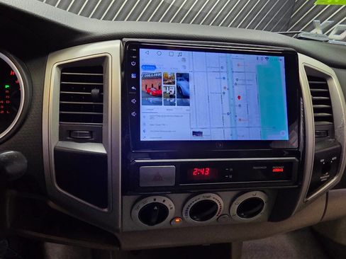 Used 2006 Toyota Tacoma PreRunner image 24