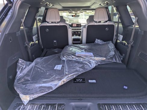 Certified 2026 INFINITI QX60 Autograph w/ Dark Cargo Package AWD/4WD image 8