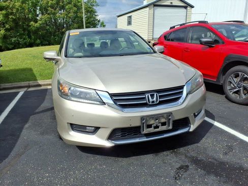 Used 2014 Honda Accord EX image 9