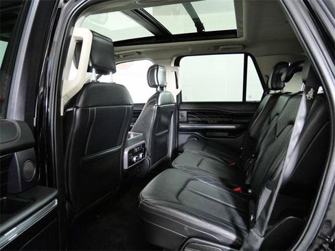 Used 2021 Ford Expedition Platinum image 14