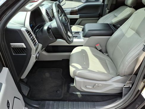 Used 2015 Ford F150 Lariat w/ Equipment Group 502A Luxury AWD/4WD image 6