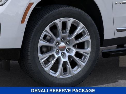 New 2026 GMC Yukon XL Denali w/ Denali Reserve Package image 10
