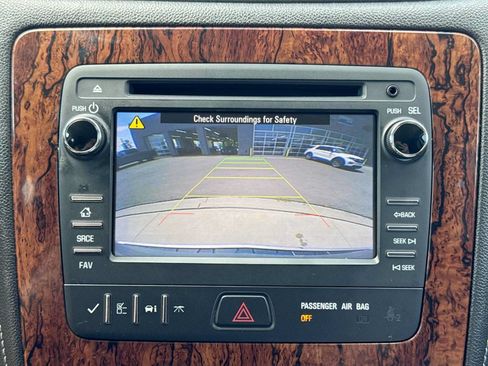 Used 2014 Chevrolet Traverse LT w/ All-Star Edition FWD image 29