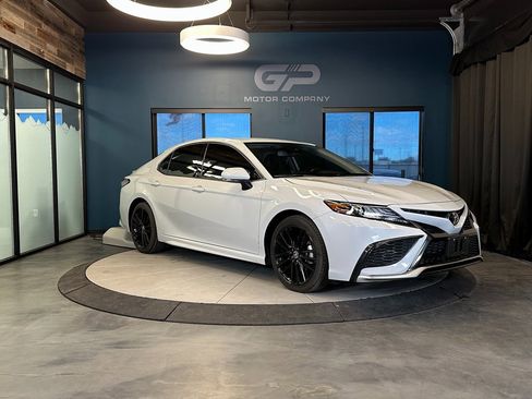 Used 2023 Toyota Camry XSE image 1