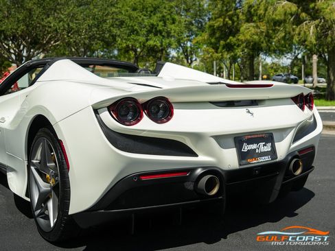 Used 2022 Ferrari F8 Tributo image 55