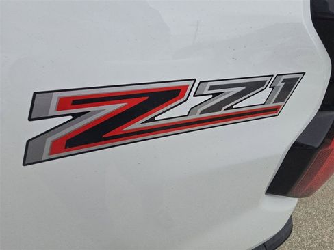 New 2025 Chevrolet Colorado Z71 AWD/4WD image 30