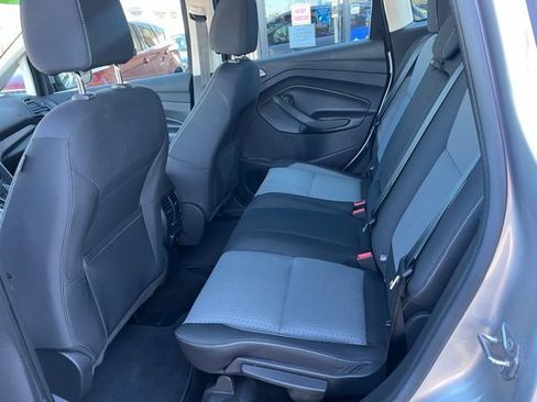 Used 2017 Ford C-MAX SE FWD image 14