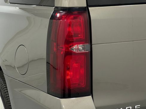 Used 2018 Chevrolet Tahoe LT image 37