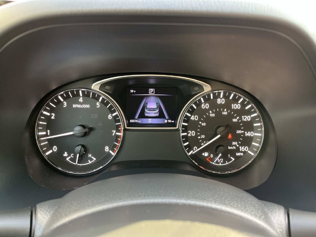 Used 2020 Nissan Pathfinder S FWD image 32