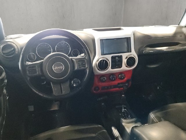 Used 2018 Jeep Wrangler Unlimited Sahara AWD/4WD image 34