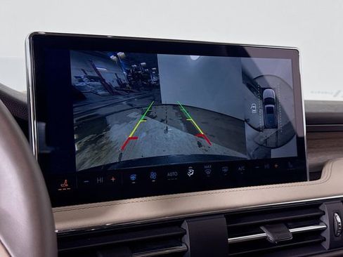 Used 2023 Lincoln Corsair Reserve w/ Equipment Group 201A image 14