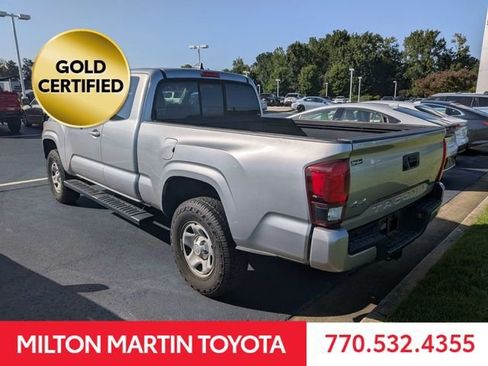 Used 2021 Toyota Tacoma SR w/ SR Convenience Package AWD/4WD image 4
