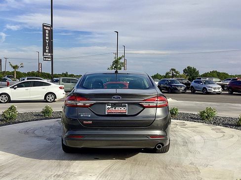 Used 2018 Ford Fusion Energi SE image 6
