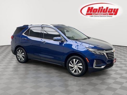 Used 2022 Chevrolet Equinox Premier AWD/4WD image 1
