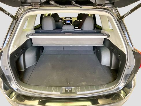 Used 2023 Subaru Forester Premium image 18