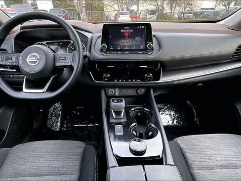Used 2021 Nissan Rogue SV AWD/4WD image 17