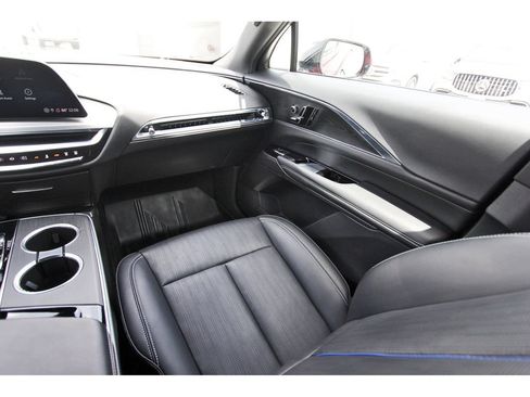 Certified 2024 Cadillac Lyriq Luxury w/ LPO, Floor Liner Package AWD/4WD image 10