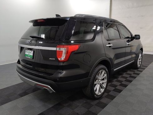 Used 2017 Ford Explorer Limited w/ Equipment Group 301A AWD/4WD image 9