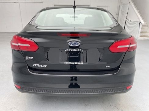 Used 2017 Ford Focus SE image 10