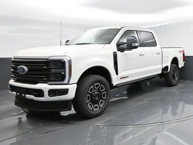 Certified 2025 Ford F250 Platinum AWD/4WD image 3