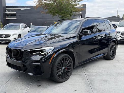 Used 2022 BMW X5 sDrive40i w/ M Sport Package RWD image 2