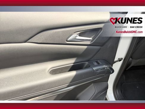 Used 2024 Chevrolet Traverse LT AWD/4WD image 36
