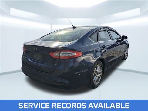 Used 2016 Ford Fusion SE image 4