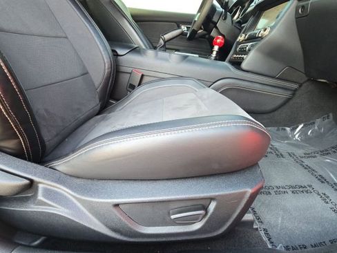 Used 2020 Ford Mustang Shelby GT350 w/ Technology Package image 13