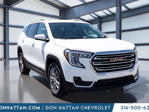 Used 2022 GMC Terrain SLT AWD/4WD image 26