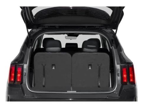 Used 2021 Kia Sorento S w/ Panoramic Sunroof Package image 14
