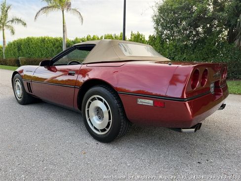 Used 1987 Chevrolet Corvette Convertible RWD image 11