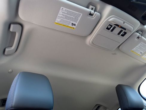 New 2026 Ford Explorer Active w/ Active Comfort Package image 26